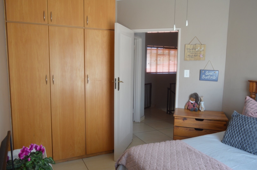 3 Bedroom Property for Sale in Flamwood North West